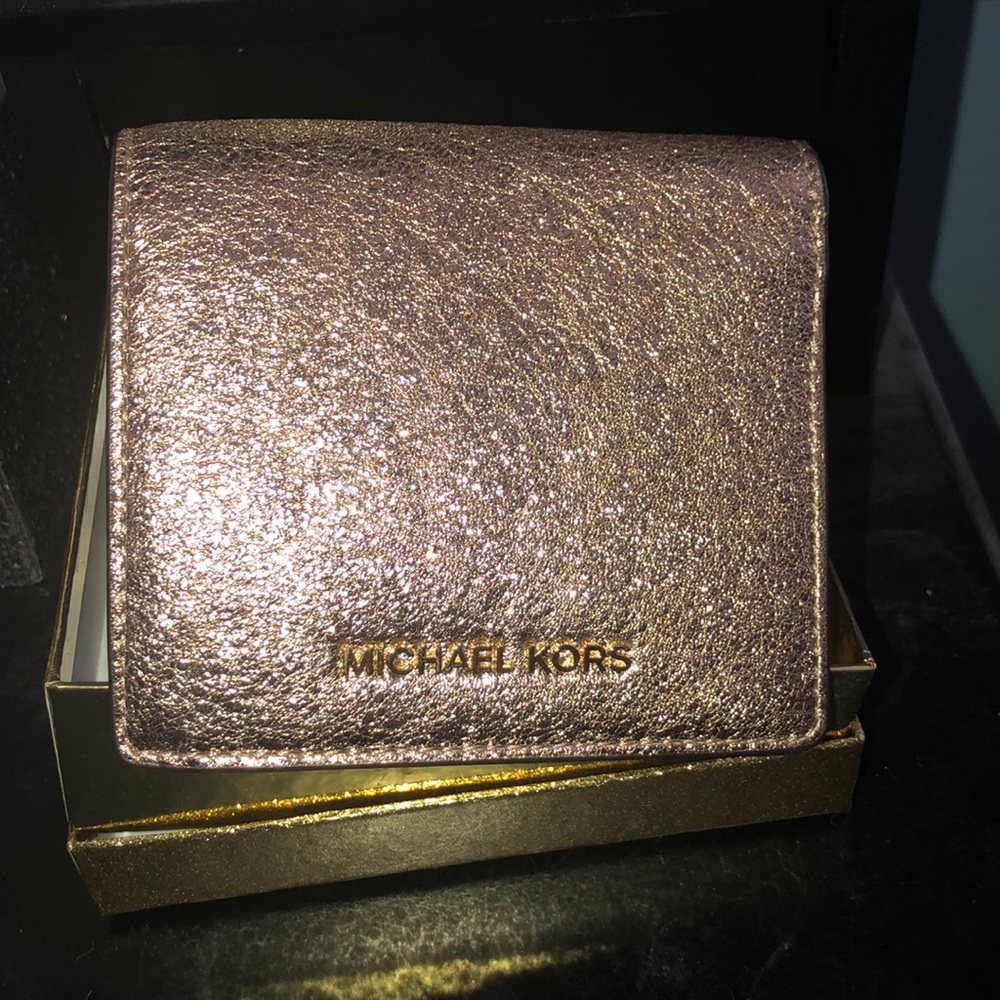 Michael Kors mini wallet